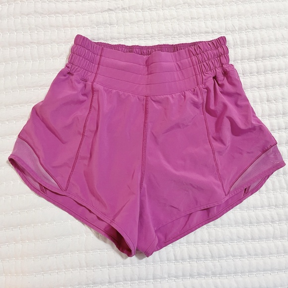 Lululemon Pow Pink Hotty Hot HR 2.5 Lined Short 2 - Picture 2 of 4